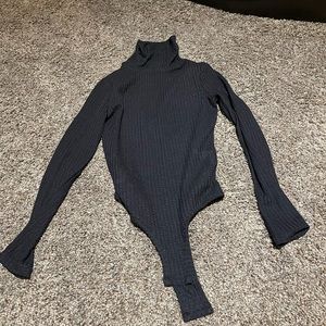 SHEIN Ribbed bodysuit turtleneck